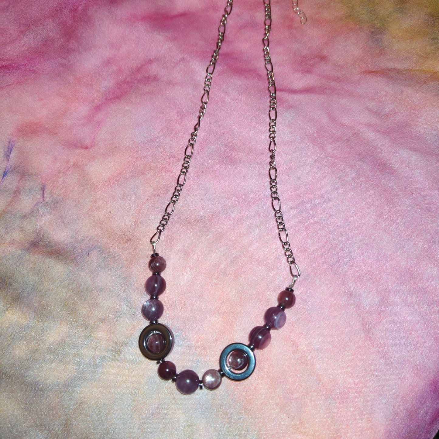 Gem lepidoliitti kaulakoru