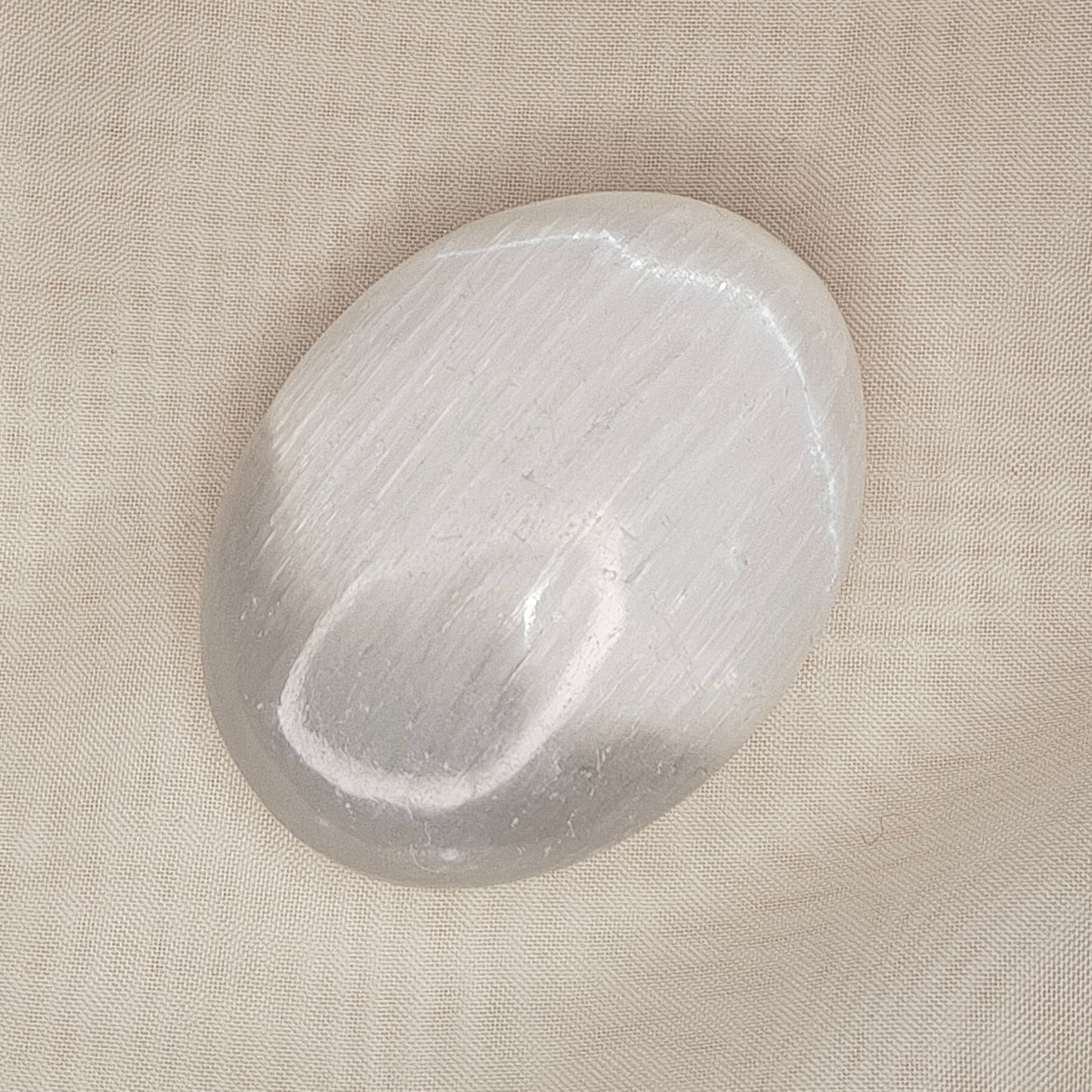 Seleniitti kämmenkivi