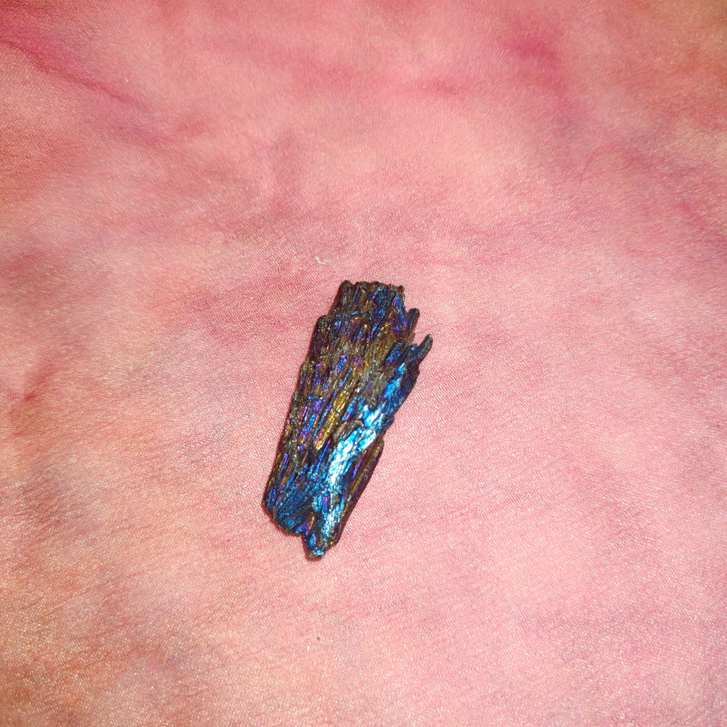 Auraturmaliini raakapala