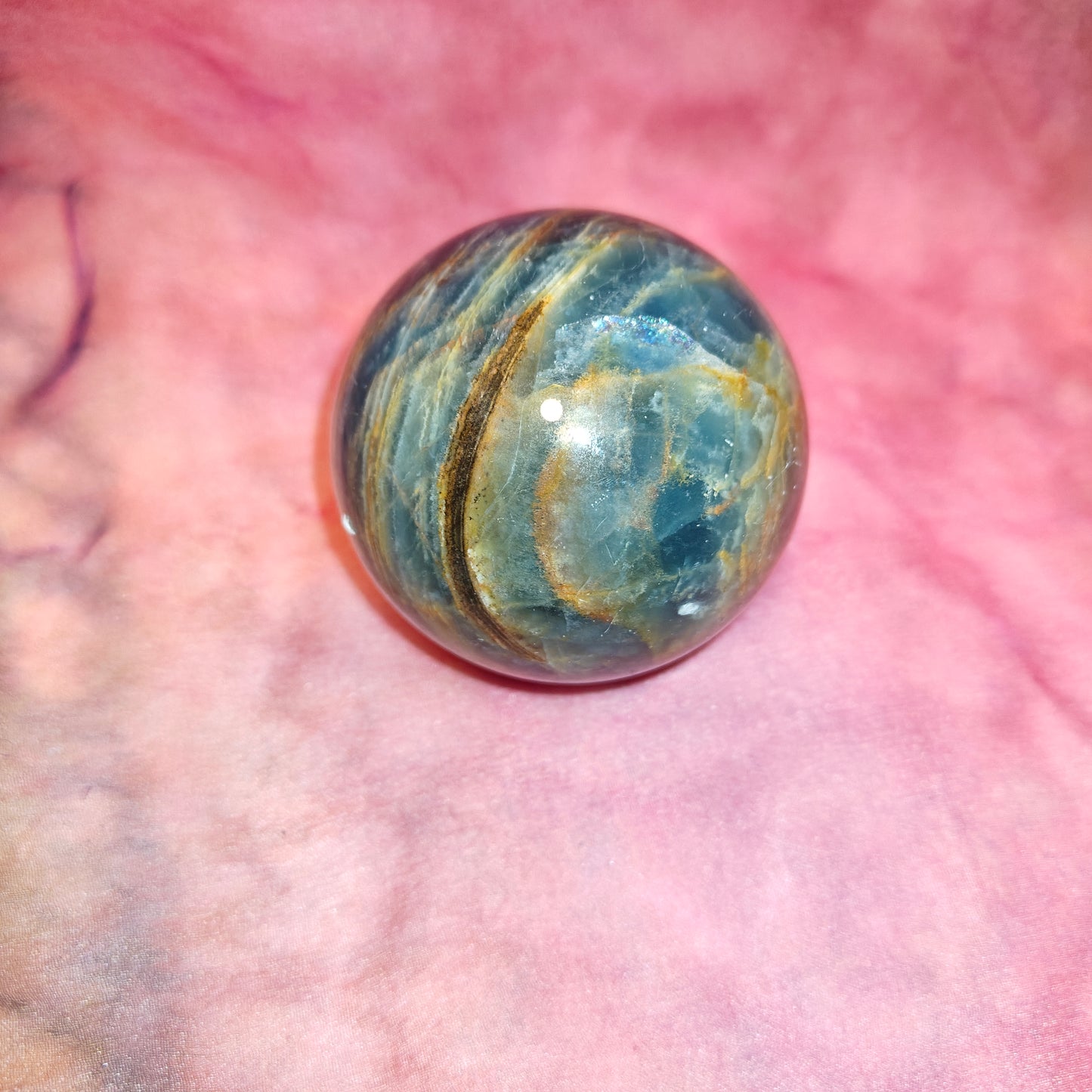 Sininen onyx pallo