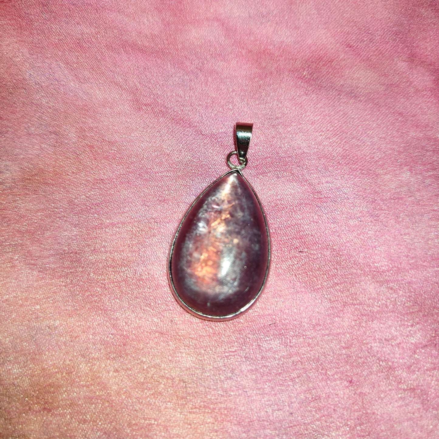 Gem lepidoliitti pisara riipus